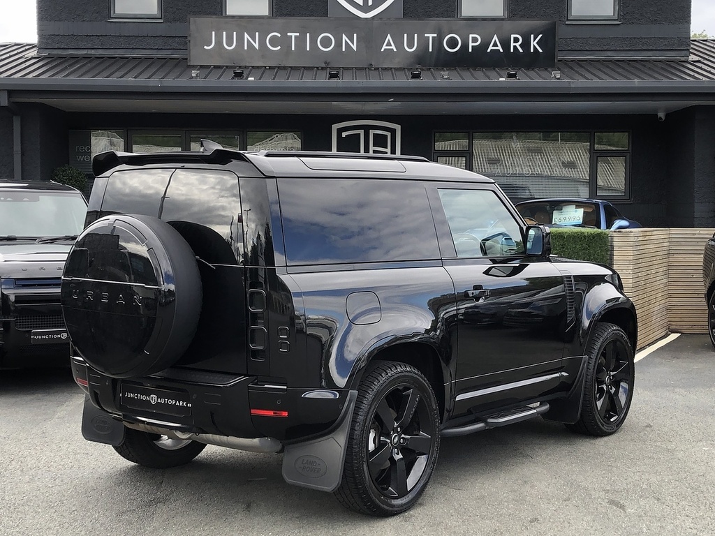 Land Rover Defender 90 D250 Mhev V20LHC Black #6