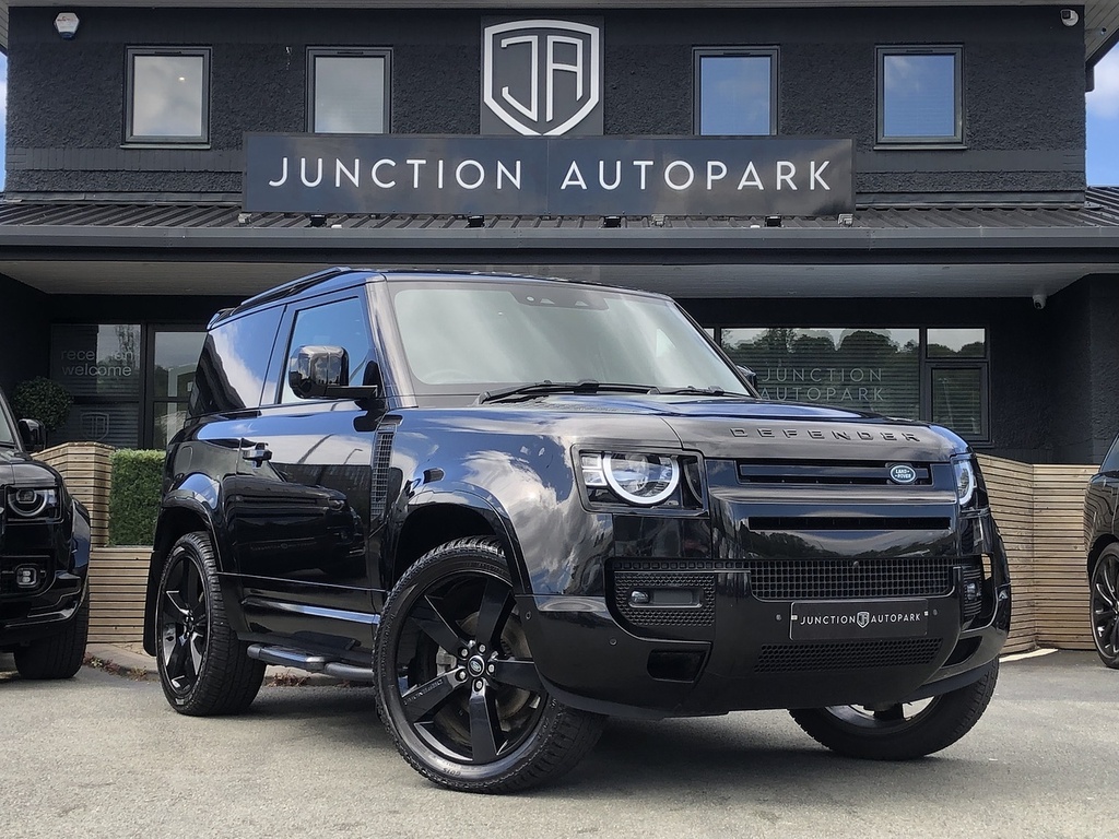 Land Rover Defender 90 D250 Mhev Black