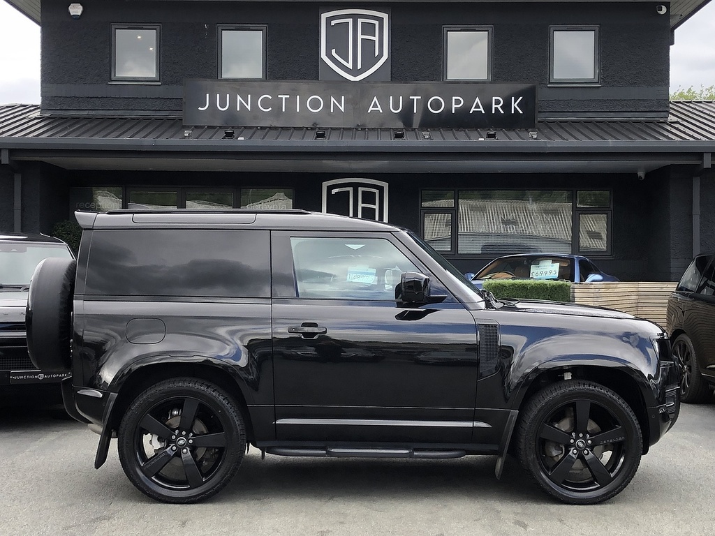 Land Rover Defender 90 D250 Mhev V20LHC Black #5