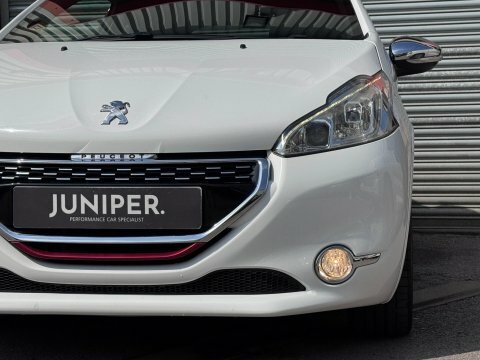 Peugeot 208 Hatchback 1.2 Vti Allure Euro 5 201313 Grey #8