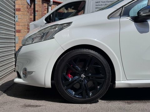 Peugeot 208 Hatchback 1.2 Vti Allure Euro 5 201313 Grey #27