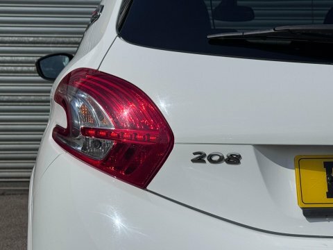 Peugeot 208 Hatchback 1.2 Vti Allure Euro 5 201313 Grey #18
