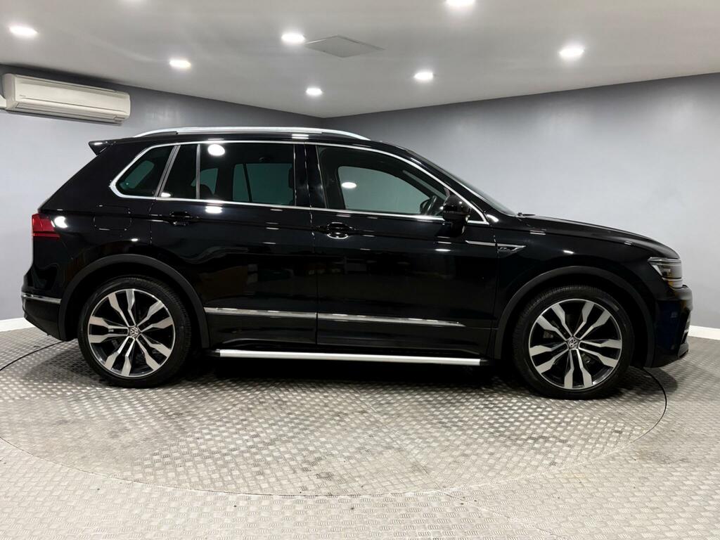 Volkswagen Tiguan 2.0 Tdi R-line Tech Suv Dsg 4Motion Eur VN20LVX Black #2