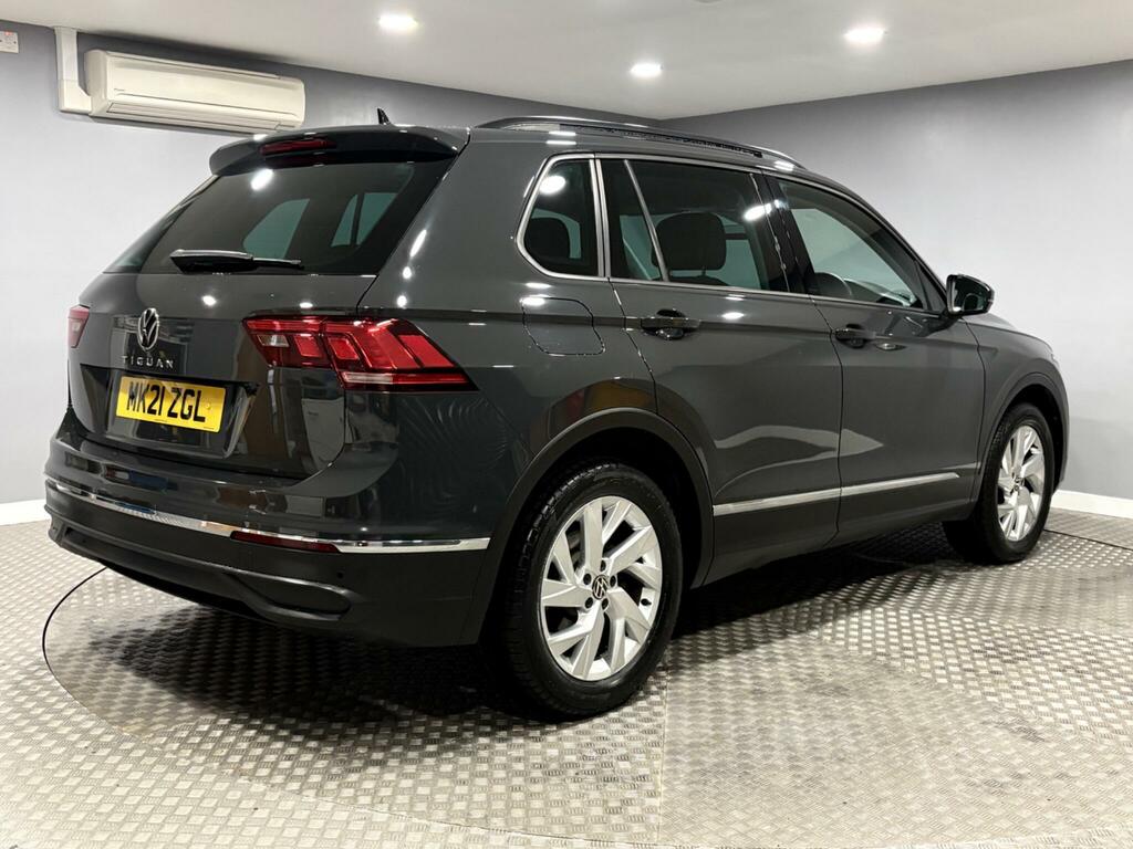 Volkswagen Tiguan 1.5 Tsi Life Euro 6 Ss MK21ZGL Grey #3