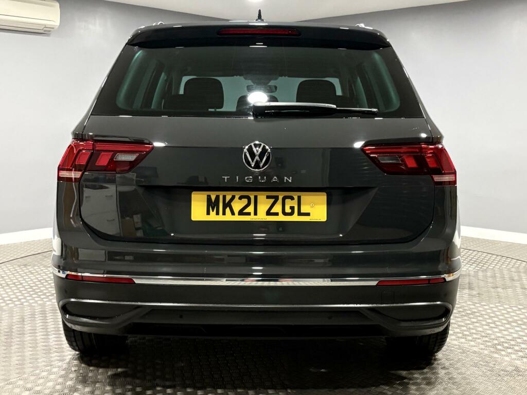 Volkswagen Tiguan 1.5 Tsi Life Euro 6 Ss MK21ZGL Grey #4