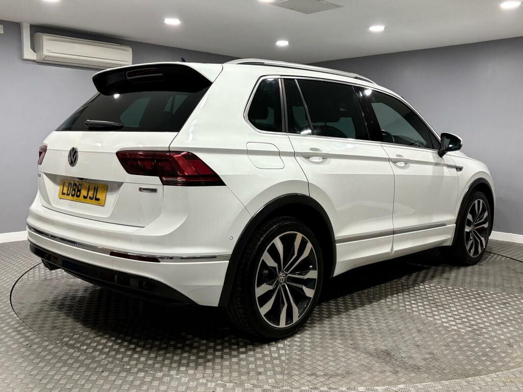 Volkswagen Tiguan 2.0 Tdi R-line Dsg 4Motion Euro 6 Ss White #3