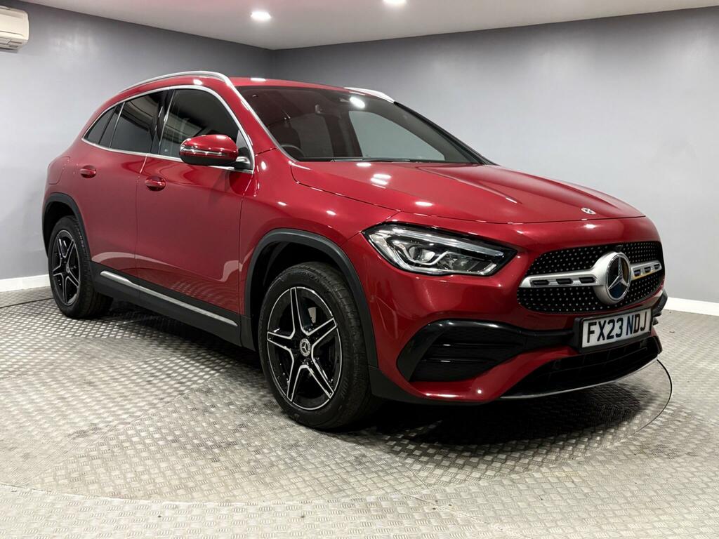 Mercedes-Benz GLA Class 1.3 Gla250e 15.6Kwh Amg Line Executive 8G-dct Eu Red