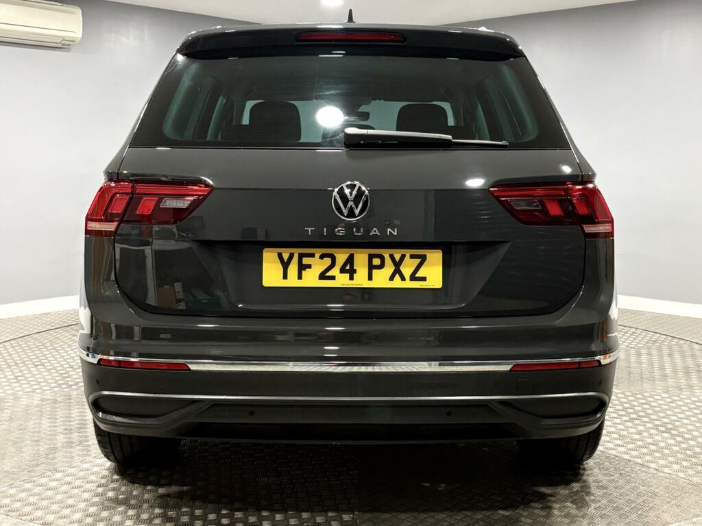 Volkswagen Tiguan 1.5 Tsi Life Euro 6 Ss Grey #4