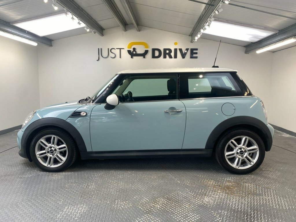 Mini Hatch 1.6L Cooper DX63CCU Blue #2