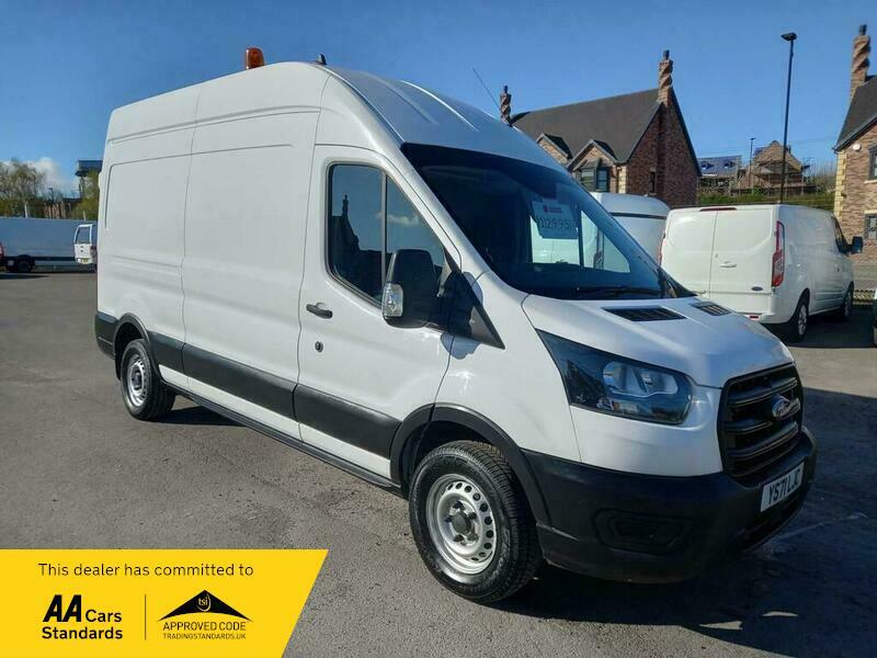 Ford Transit Custom 350 Leader P V White