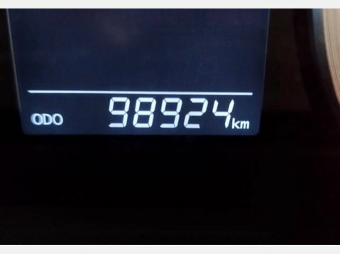 Toyota Alphard Mpv White #17