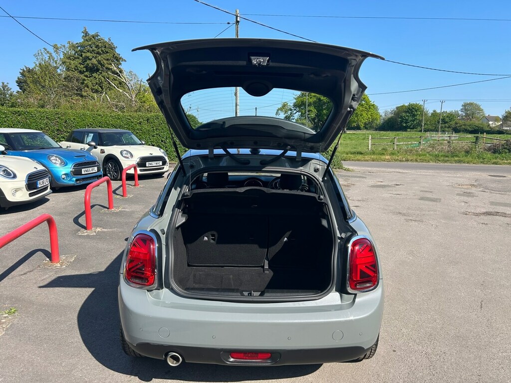 Mini Hatch 1.5 Cooper Classic II NK68VTF Grey #5
