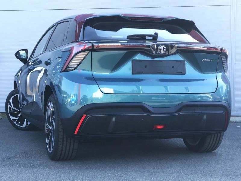 MG MG4 170Kw Premium Long Range 64Kwh - 2026 75 YC75OAU Green #4