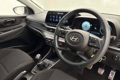 Hyundai Bayon 1.0 Tgdi Advance - 2024 24 ET24PNE White #6