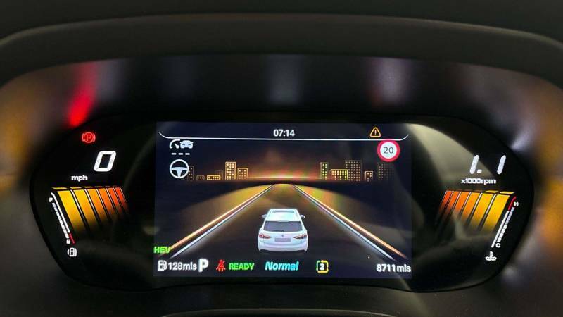 MG ZS 1.5 Hybrid Trophy - 2025 25 LC25URF White #2