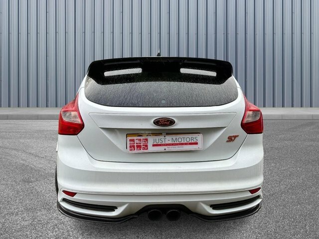 Ford Focus 2.0T Ecoboost St-2 Euro 5 S S White #5