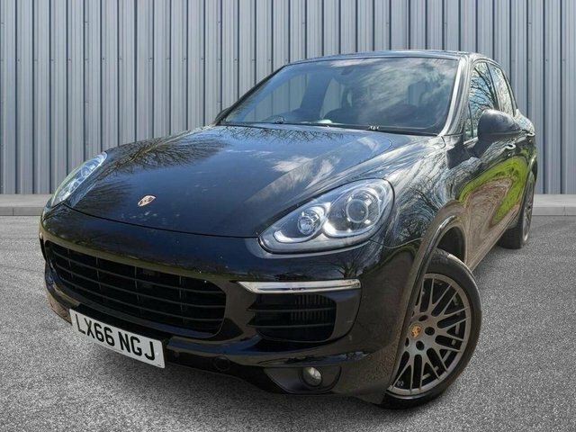 Porsche Cayenne 3.0 Td V6 Platinum Edition Tiptronics 4Wd Euro 6 LX66NGJ Black #3