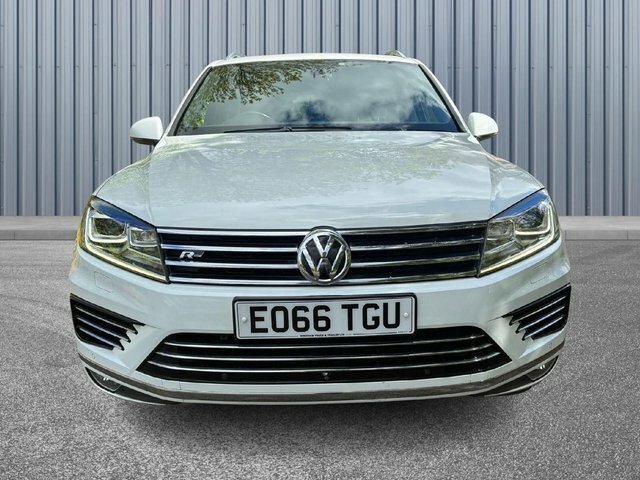 Volkswagen Touareg 3.0 Tdi V6 Bluemotion Tech R-line Plus Tiptronic 4 EO66TGU White #2