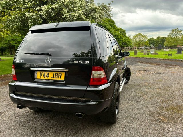 Mercedes-Benz M Class Ml 350 Black #69