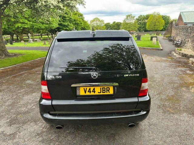 Mercedes-Benz M Class Ml 350 Black #65