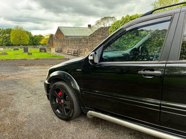 Mercedes-Benz M Class Ml 350 Black #56