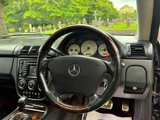 Mercedes-Benz M Class Ml 350 Black #27