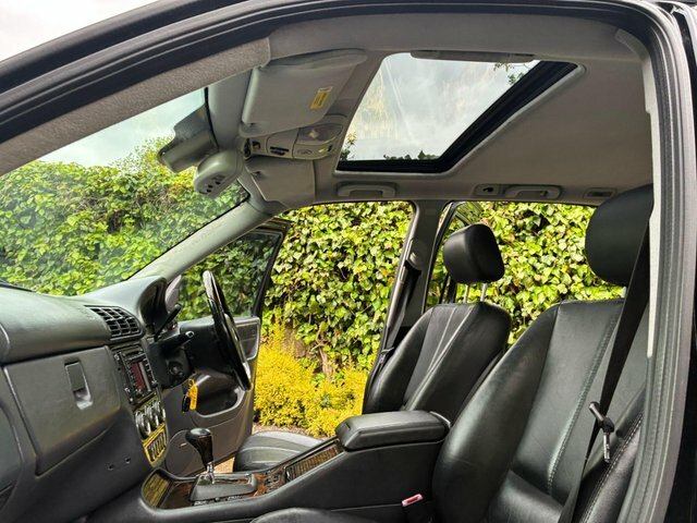 Mercedes-Benz M Class Ml 350 Black #14
