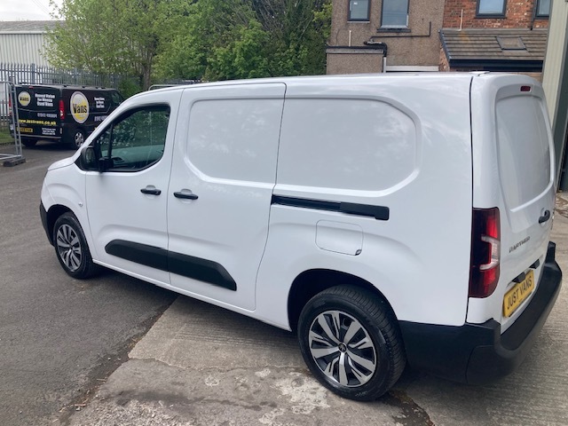 Peugeot Partner Mpv KM73ULC White #3