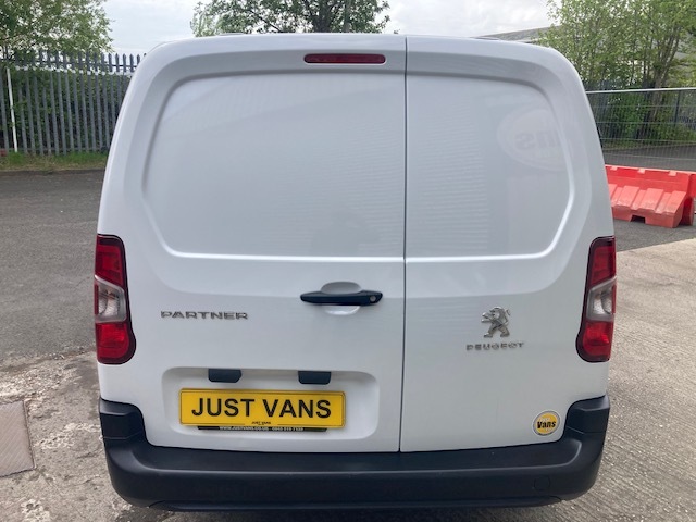 Peugeot Partner Mpv KM73ULC White #4