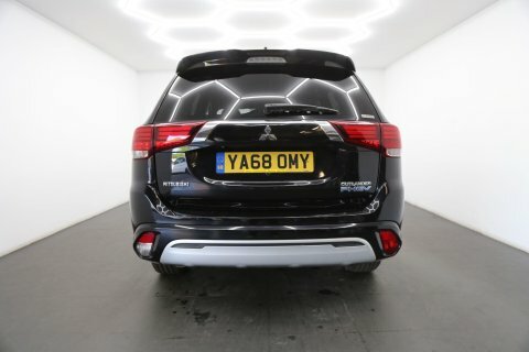 Mitsubishi Outlander 2.4H Twinmotor 13.8Kwh YA68OMY Black #5