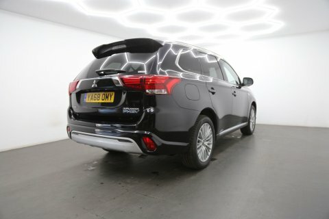 Mitsubishi Outlander 2.4H Twinmotor 13.8Kwh YA68OMY Black #4