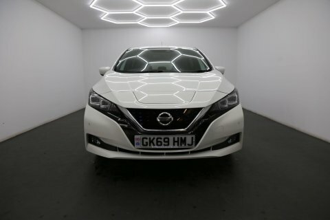 Nissan Leaf 40Kwh Tekna GK69HMJ White #2