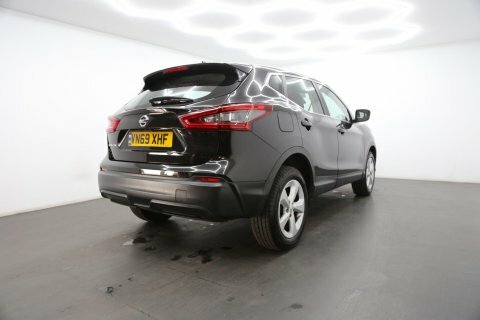 Nissan Qashqai 1.3 Dig-t Acenta VN69XHF Black #4