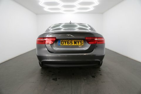 Jaguar XE R-dynamic Hse Black Grey #5