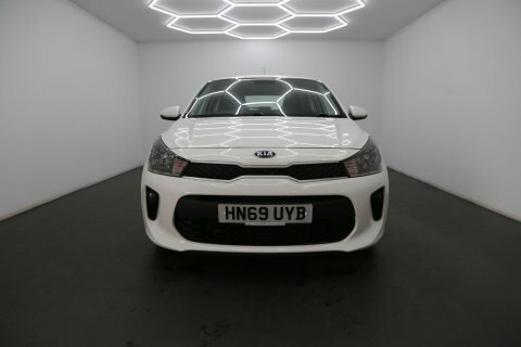 Kia RIO Hatchback Red #2
