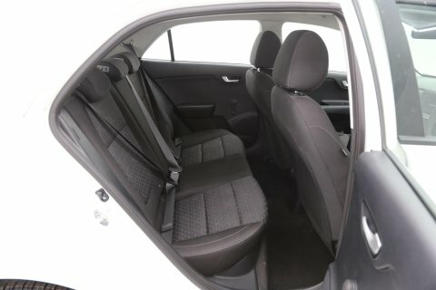 Kia RIO Hatchback Red #19