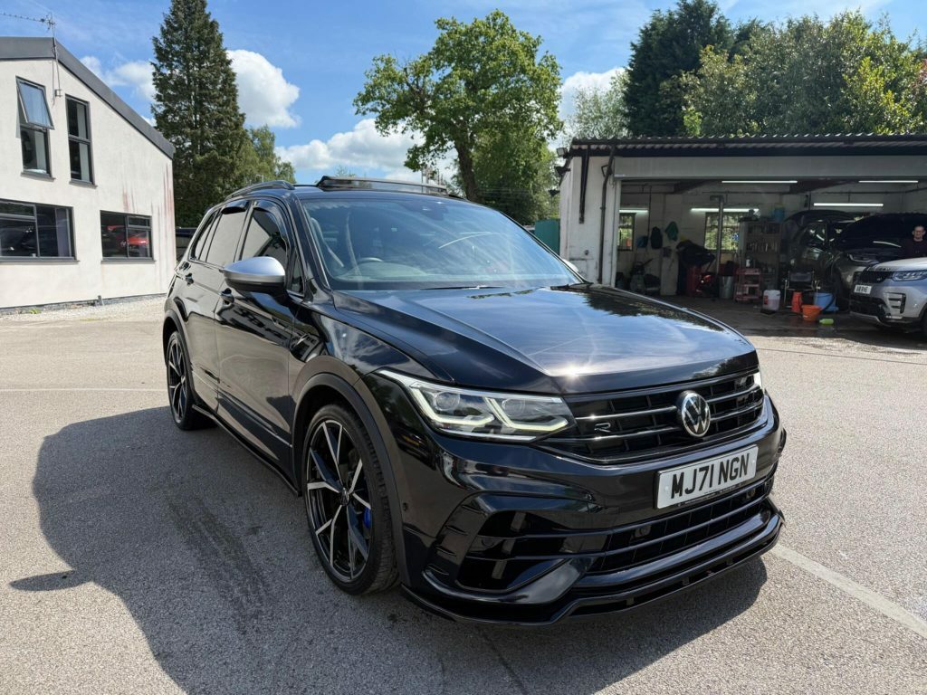 Volkswagen Tiguan 2.0 Tsi R Dsg 4Motion Euro 6 S S Black #4