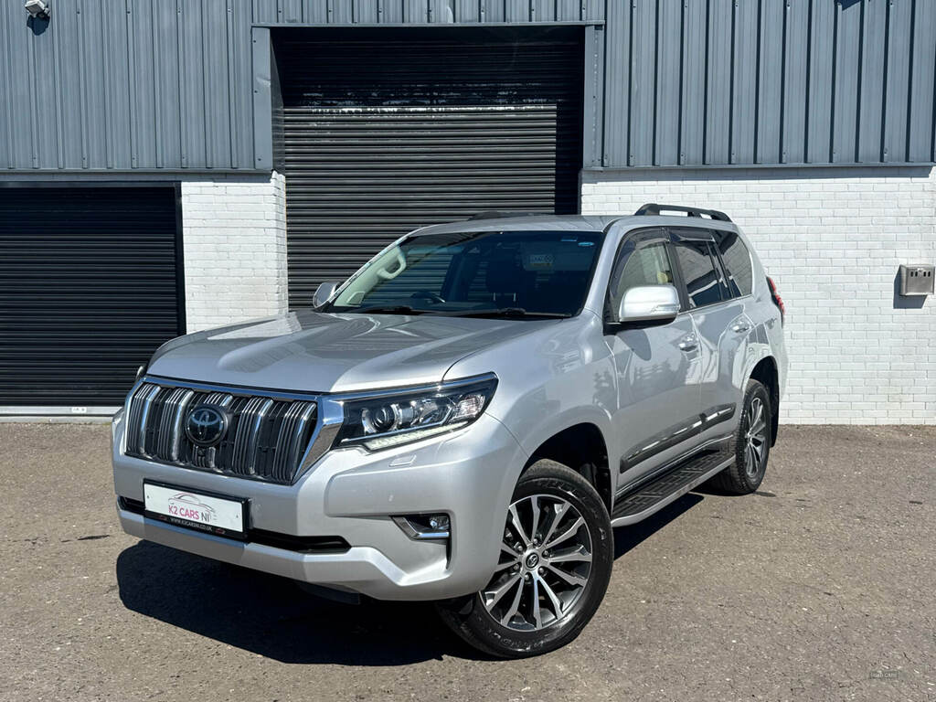 Toyota Land Cruiser 2.8 D-4d Invincible 7 Seats KGZ1170 Silver #2