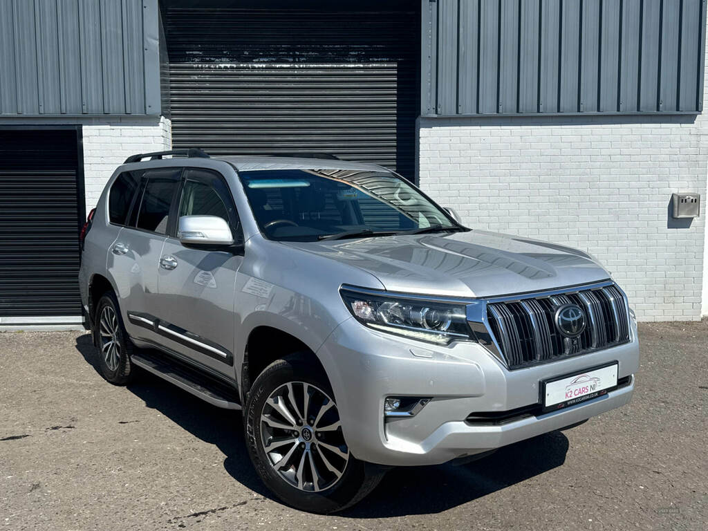 Toyota Land Cruiser 2.8 D-4d Invincible 7 Seats Silver