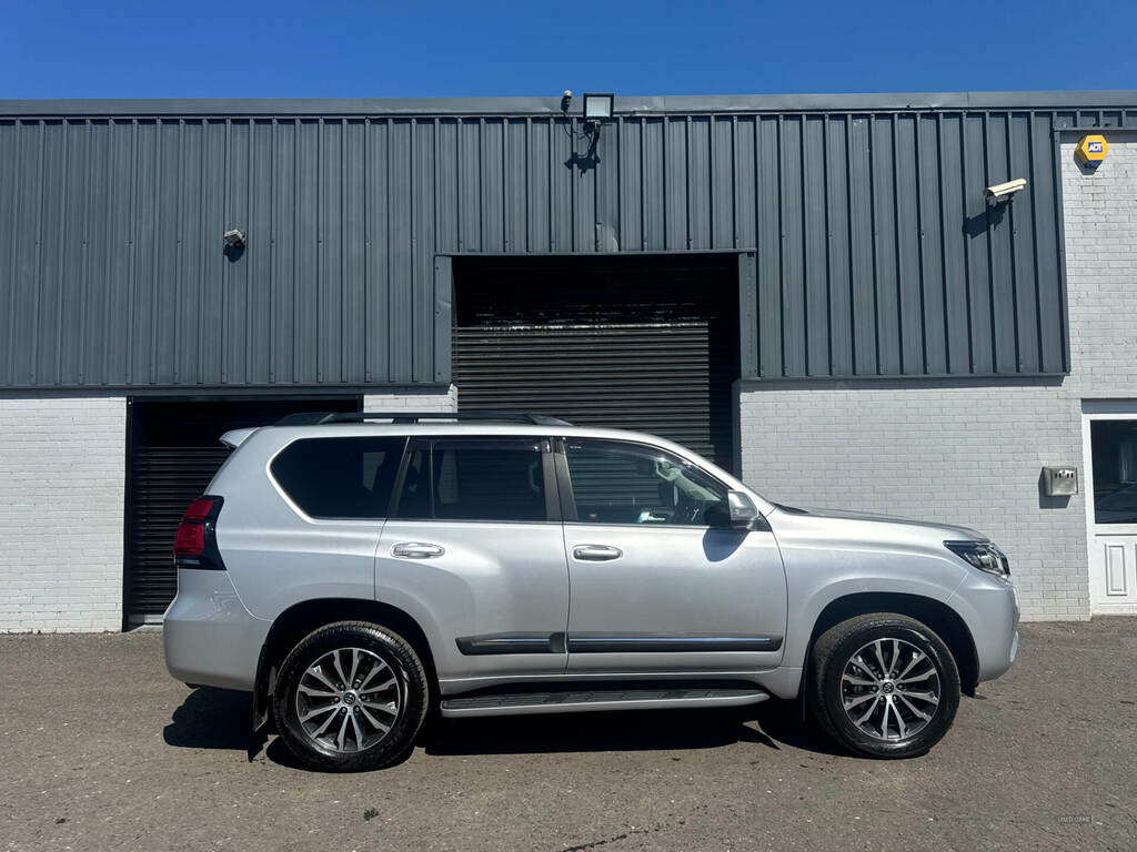 Toyota Land Cruiser 2.8 D-4d Invincible 7 Seats KGZ1170 Silver #6