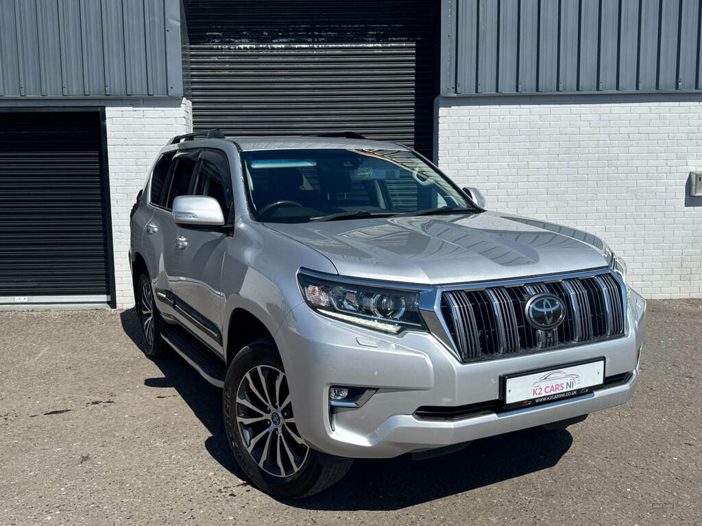Toyota Land Cruiser 2.8 D-4d Invincible 7 Seats KGZ1170 Silver #3