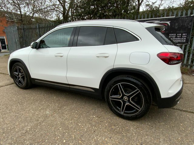 Mercedes-Benz GLA Class Gla180 Amg Line Executive MC22CCD White #6