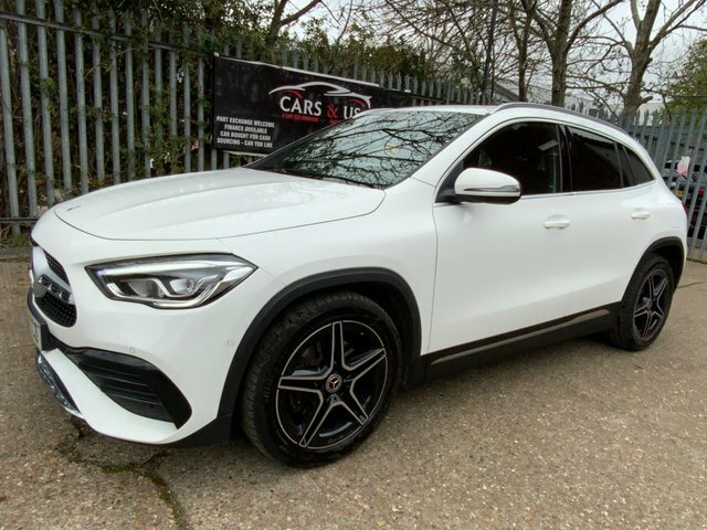 Mercedes-Benz GLA Class Gla180 Amg Line Executive MC22CCD White #2