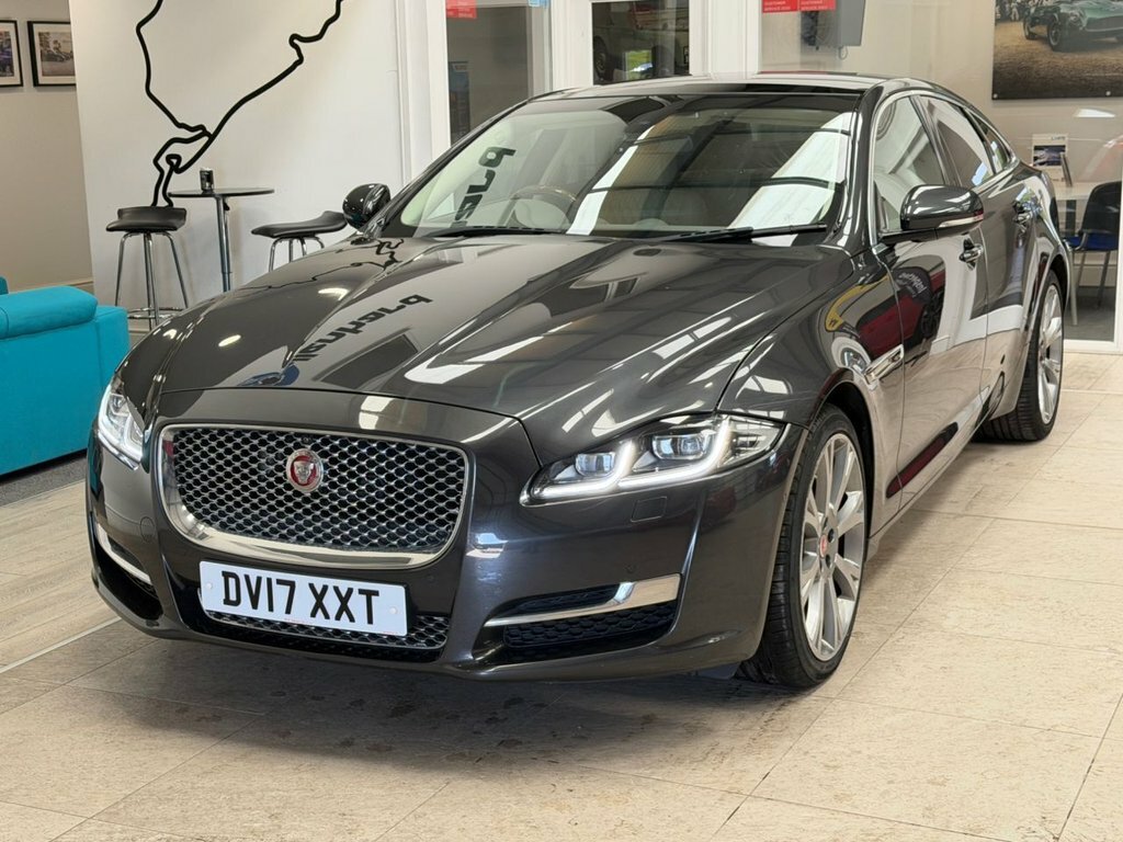 Jaguar XJ 3L Portfolio Grey #6