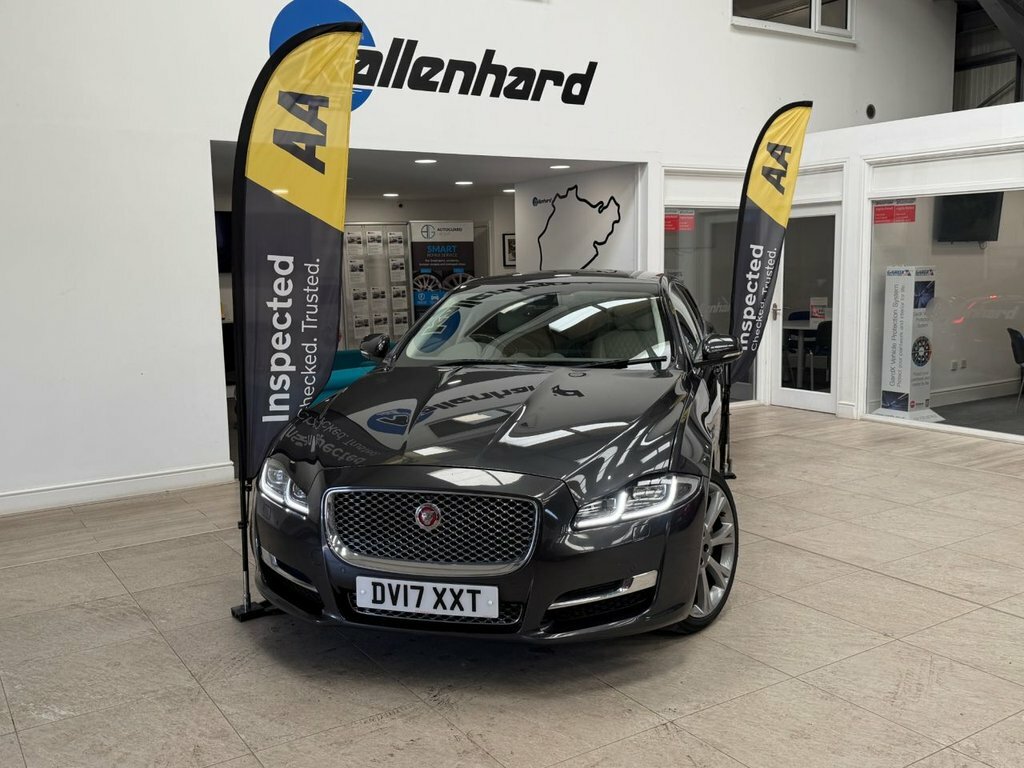 Jaguar XJ 3L Portfolio Grey