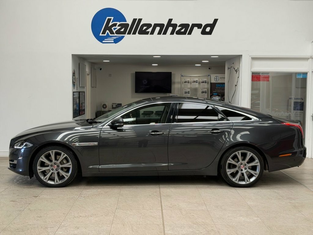 Jaguar XJ 3L Portfolio Grey #4