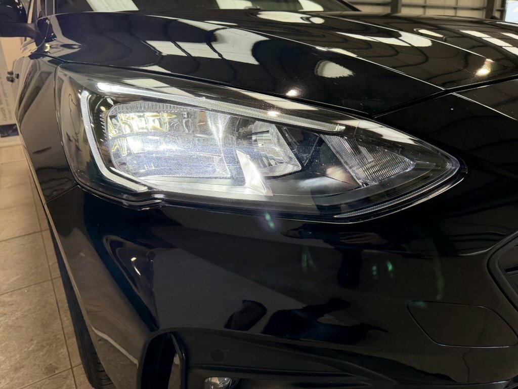 Ford Focus 1L St-line Edition KX71MJY Black #4