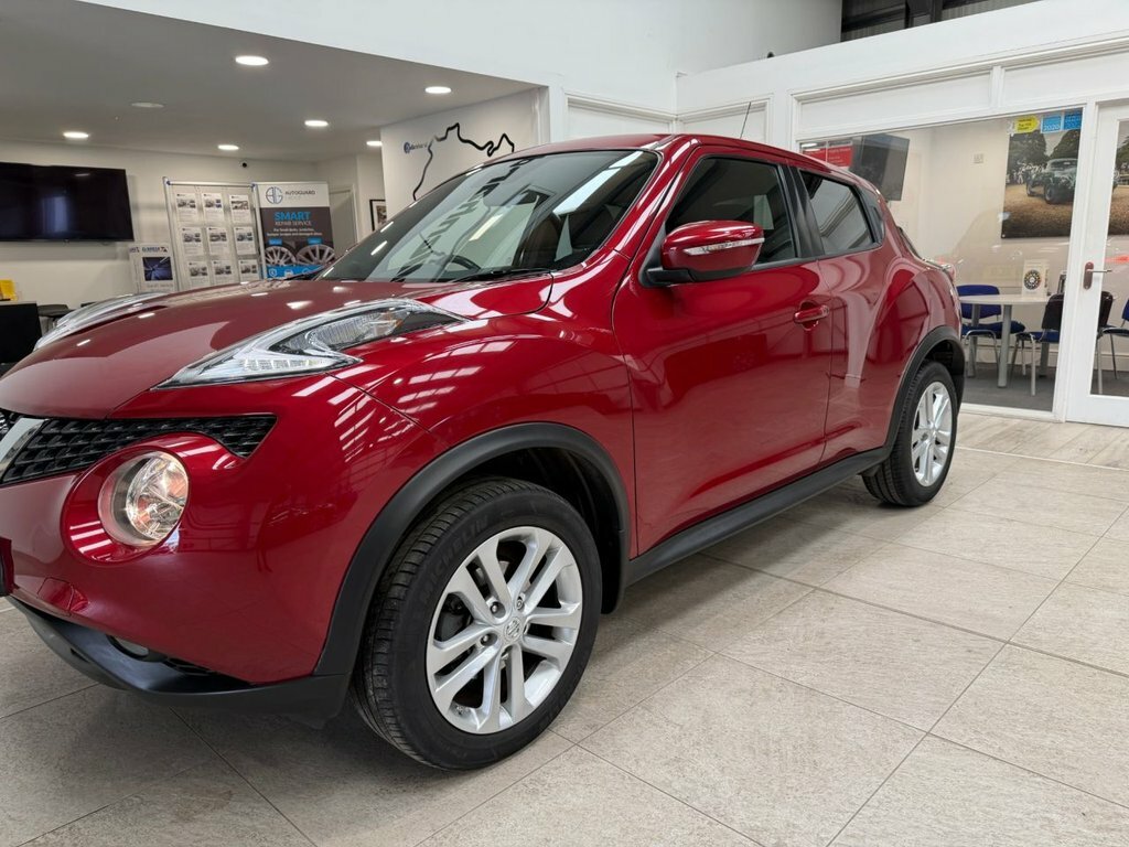 Nissan Juke 1.6L Acenta Premium Red #3