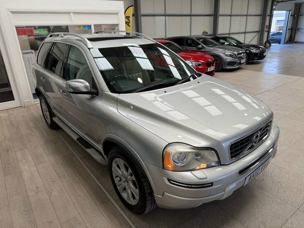 Volvo XC90 2.4L Se Lux Silver #4