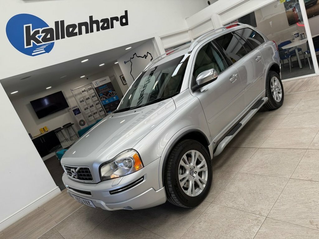 Volvo XC90 2.4L Se Lux Silver #6